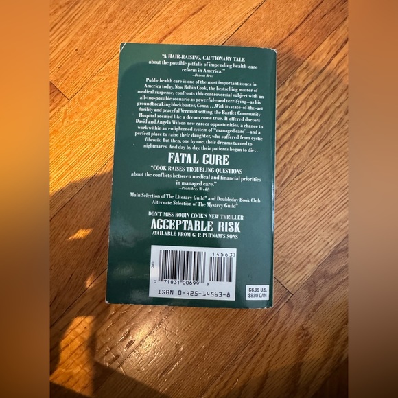 Fatal Cure by Robin Cook Paperback - Picture 2 of 2